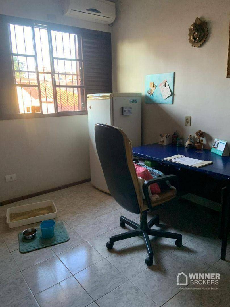 Sobrado à venda com 3 quartos, 240m² - Foto 32