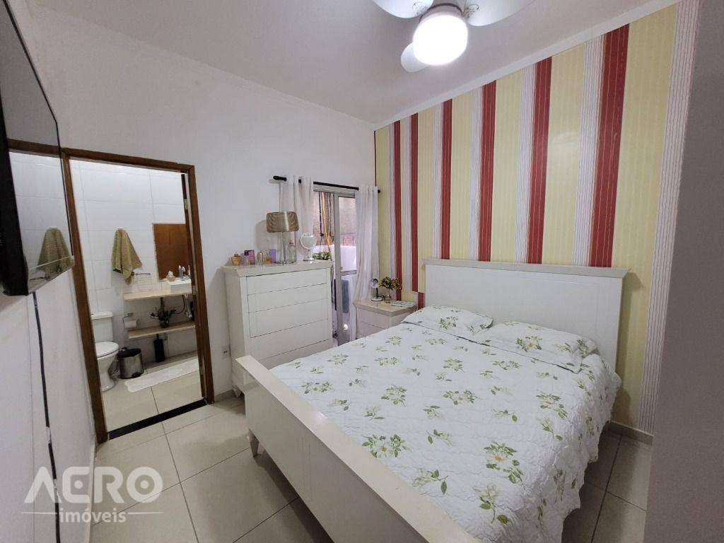 Casa à venda com 4 quartos, 175m² - Foto 13