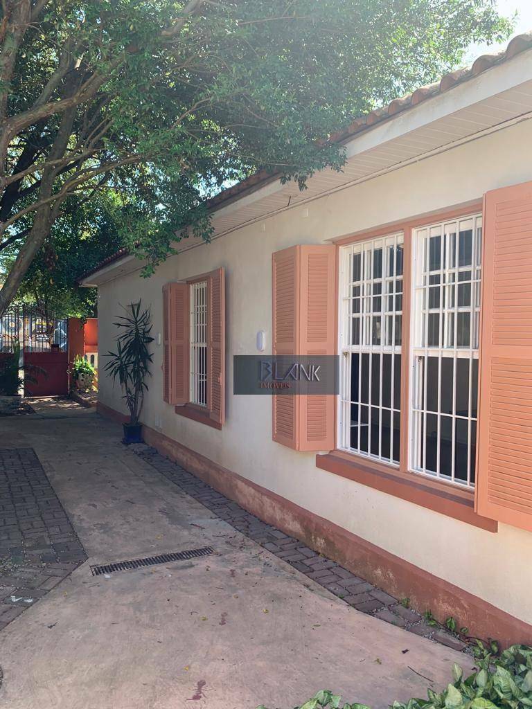 Casa à venda e aluguel com 4 quartos, 125m² - Foto 5