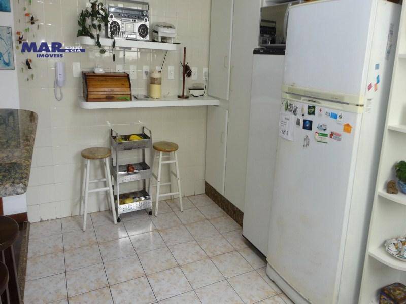 Apartamento à venda com 3 quartos, 215m² - Foto 17