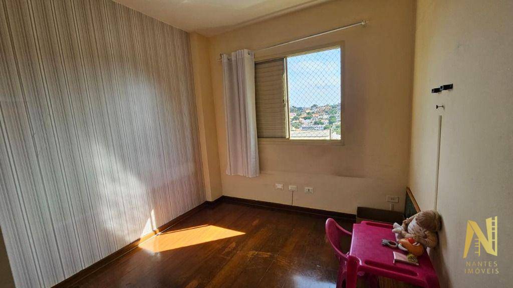 Apartamento à venda com 3 quartos, 74m² - Foto 13