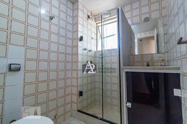 Apartamento à venda com 2 quartos, 68m² - Foto 4