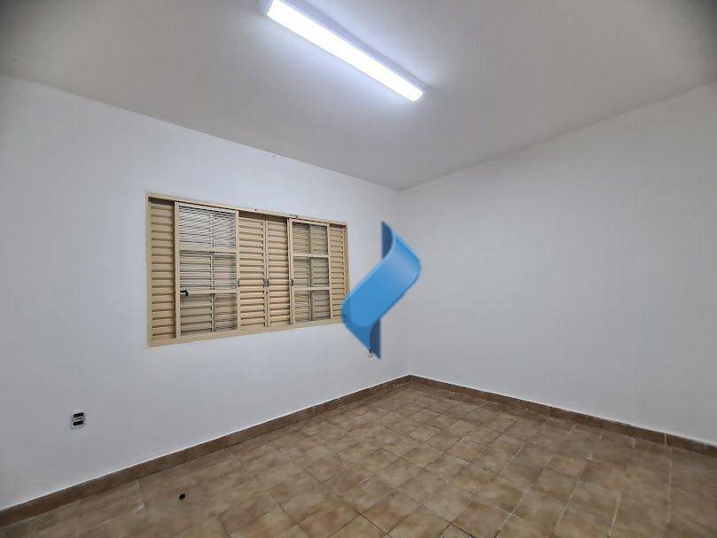 Casa para alugar com 3 quartos, 140m² - Foto 14