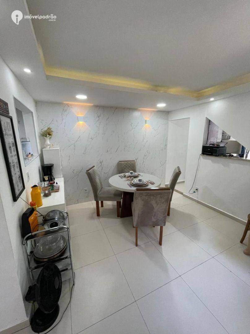 Casa de Condomínio à venda com 3 quartos, 180m² - Foto 3