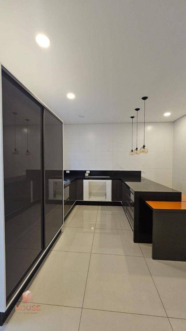 Casa de Condomínio à venda com 3 quartos, 300m² - Foto 8