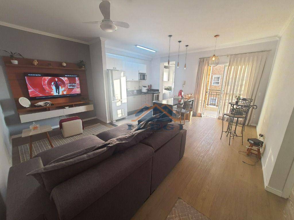 Apartamento para alugar com 2 quartos, 74m² - Foto 8