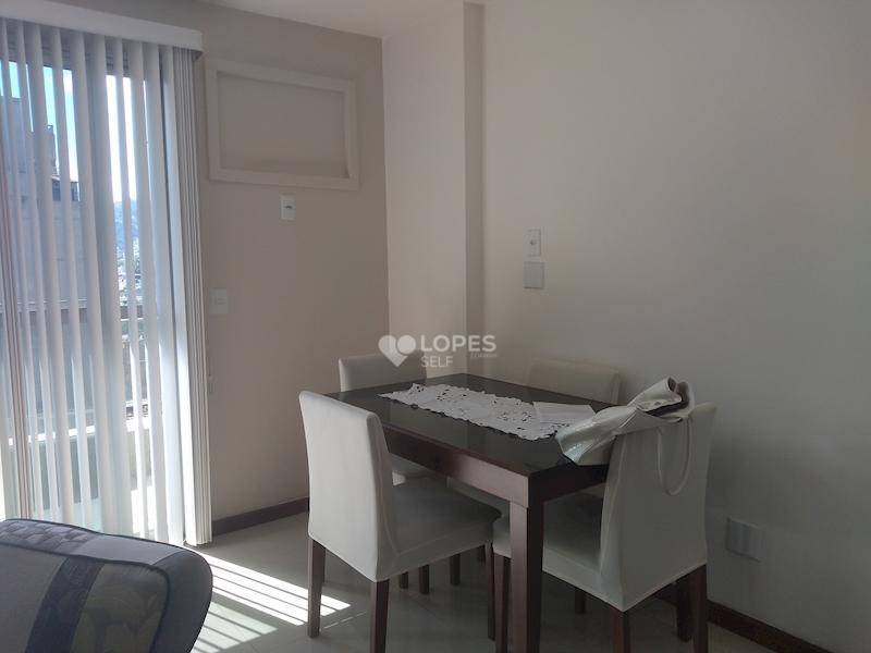 Apartamento à venda com 2 quartos, 71m² - Foto 2