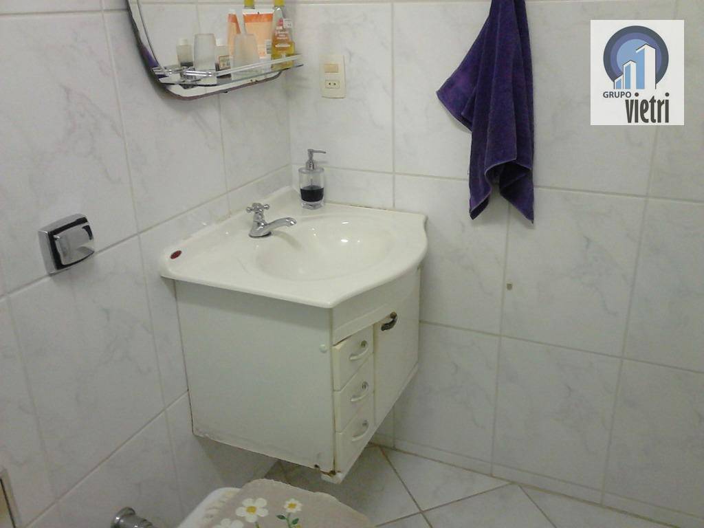 Apartamento à venda com 2 quartos, 80m² - Foto 25