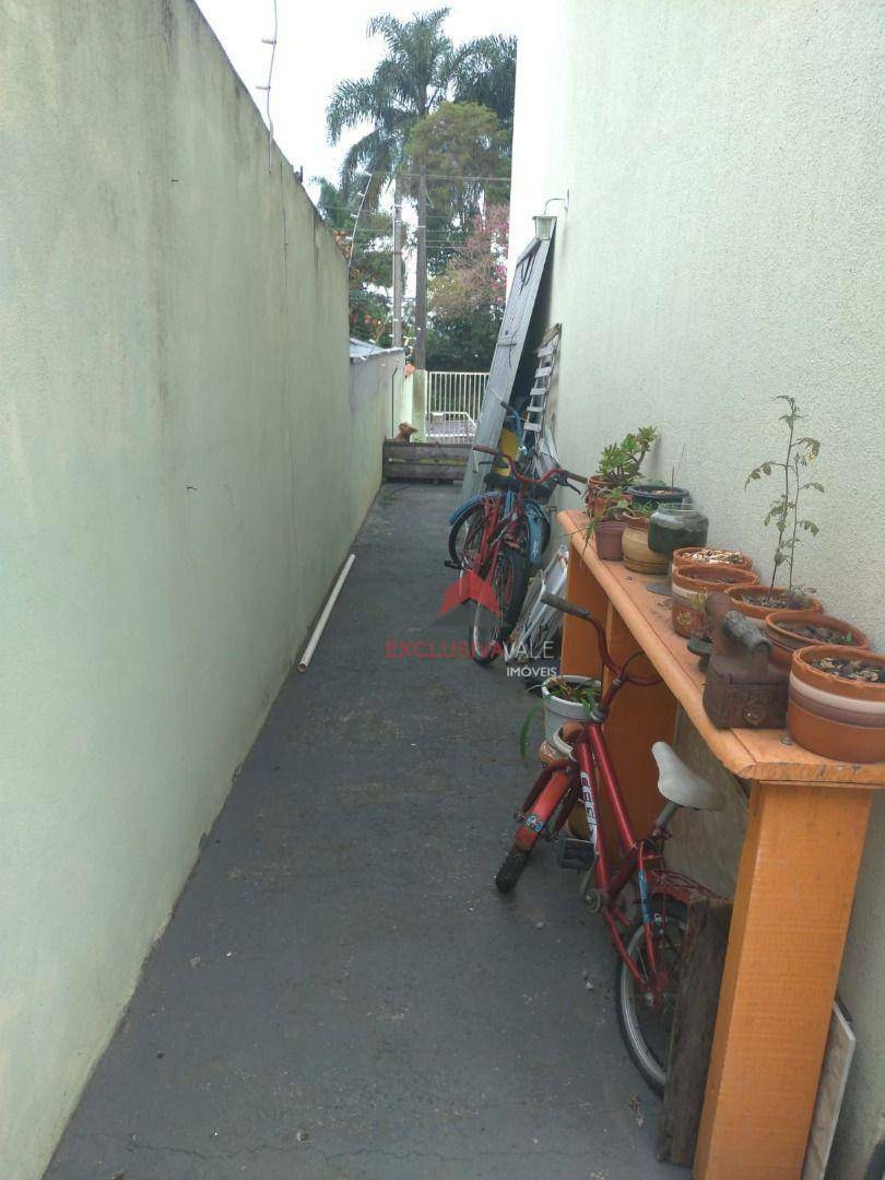 Casa à venda com 3 quartos, 158m² - Foto 4