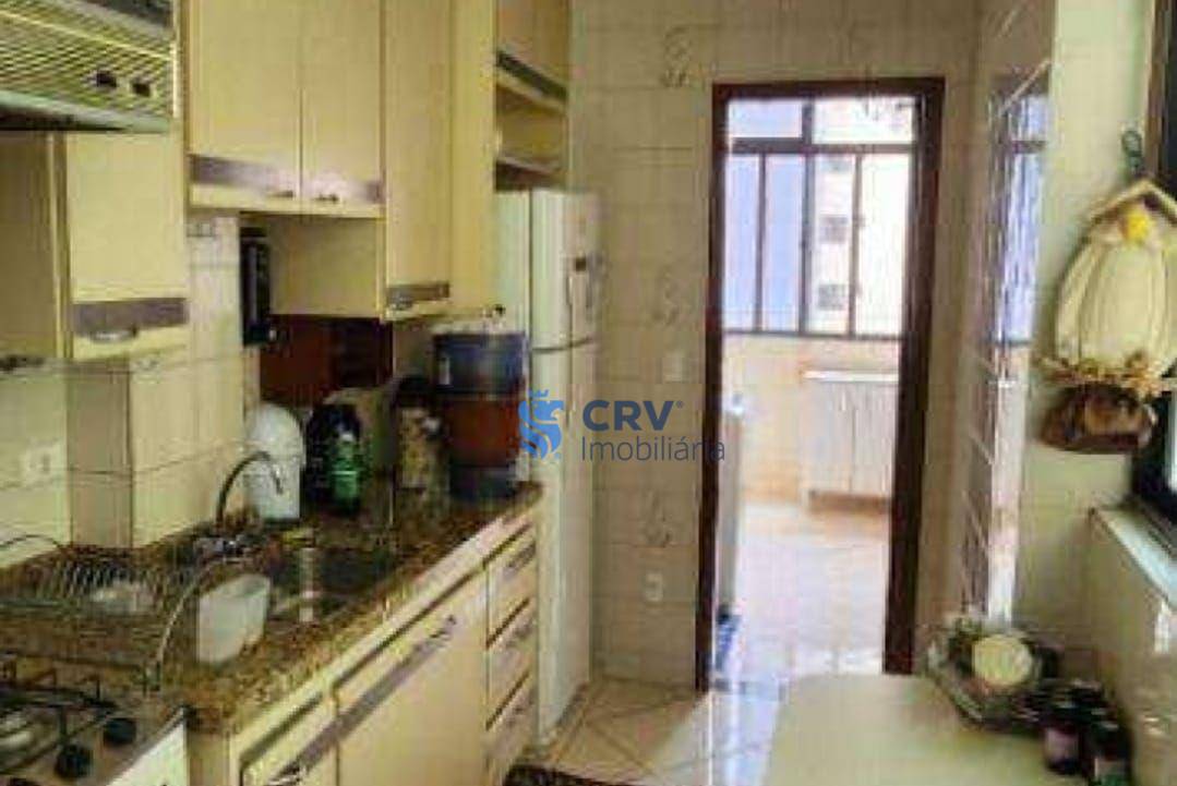 Apartamento à venda com 3 quartos, 156m² - Foto 13