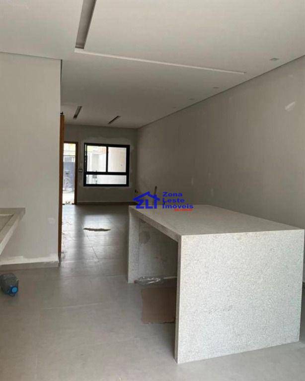 Sobrado à venda com 4 quartos, 150m² - Foto 4