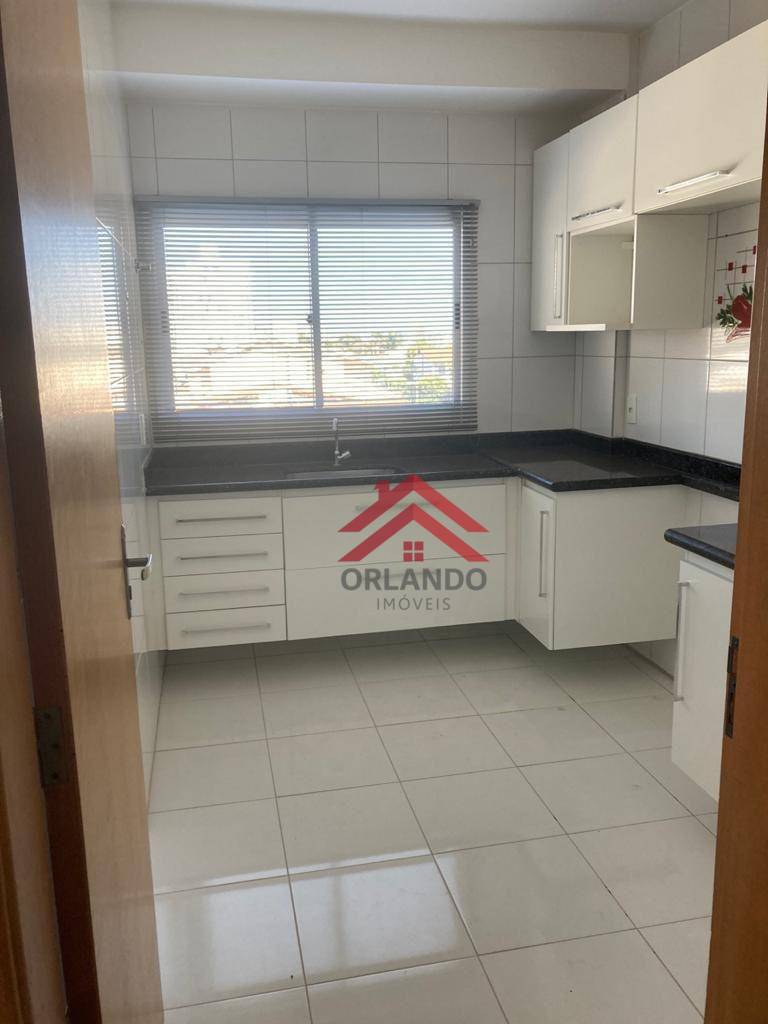 Apartamento à venda com 2 quartos, 72m² - Foto 3