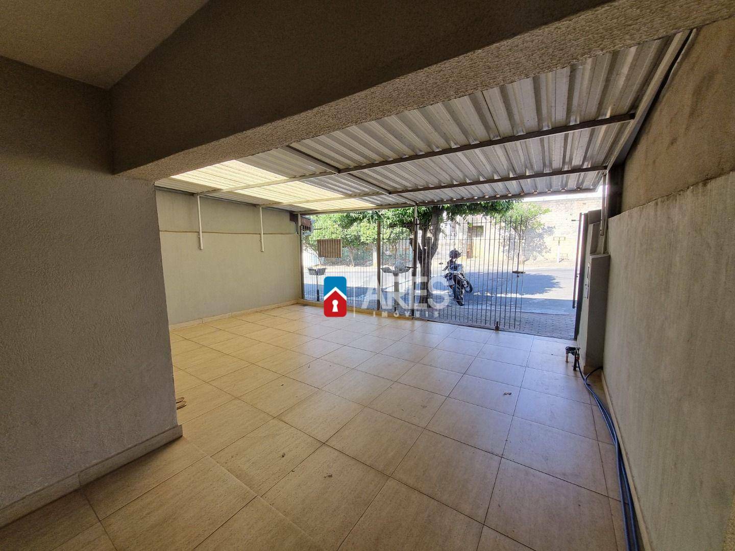 Casa à venda com 3 quartos, 116m² - Foto 2