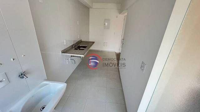 Apartamento à venda com 2 quartos, 67m² - Foto 8