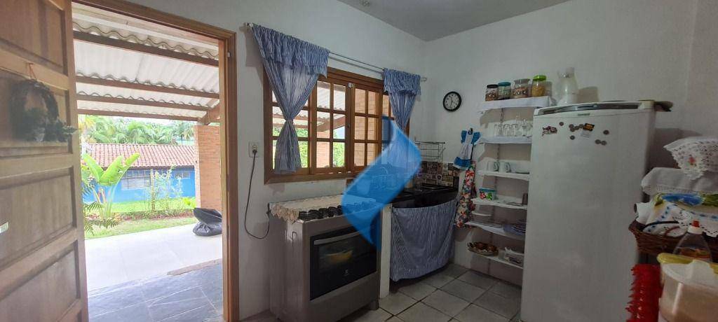 Chácara à venda com 4 quartos, 227m² - Foto 4