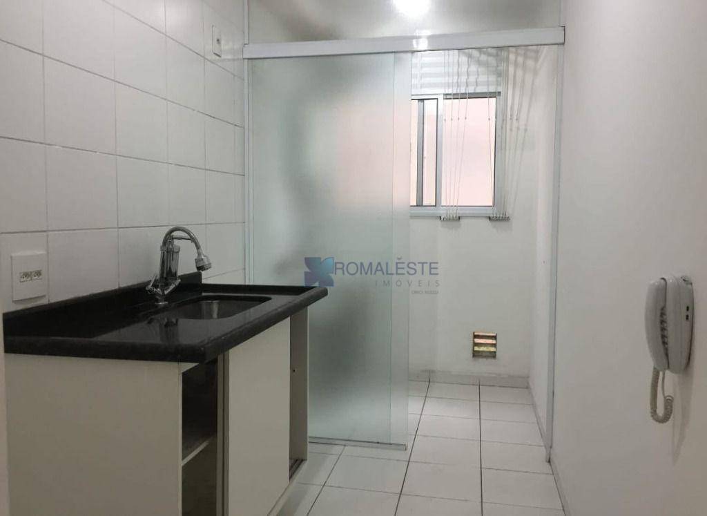 Apartamento à venda com 2 quartos, 44m² - Foto 2