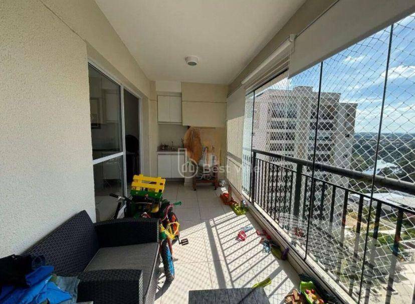 Apartamento para alugar com 3 quartos, 110m² - Foto 1