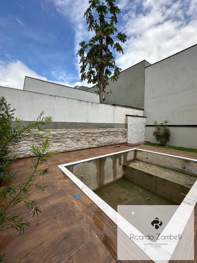 Casa de Condomínio à venda com 3 quartos, 300m² - Foto 6