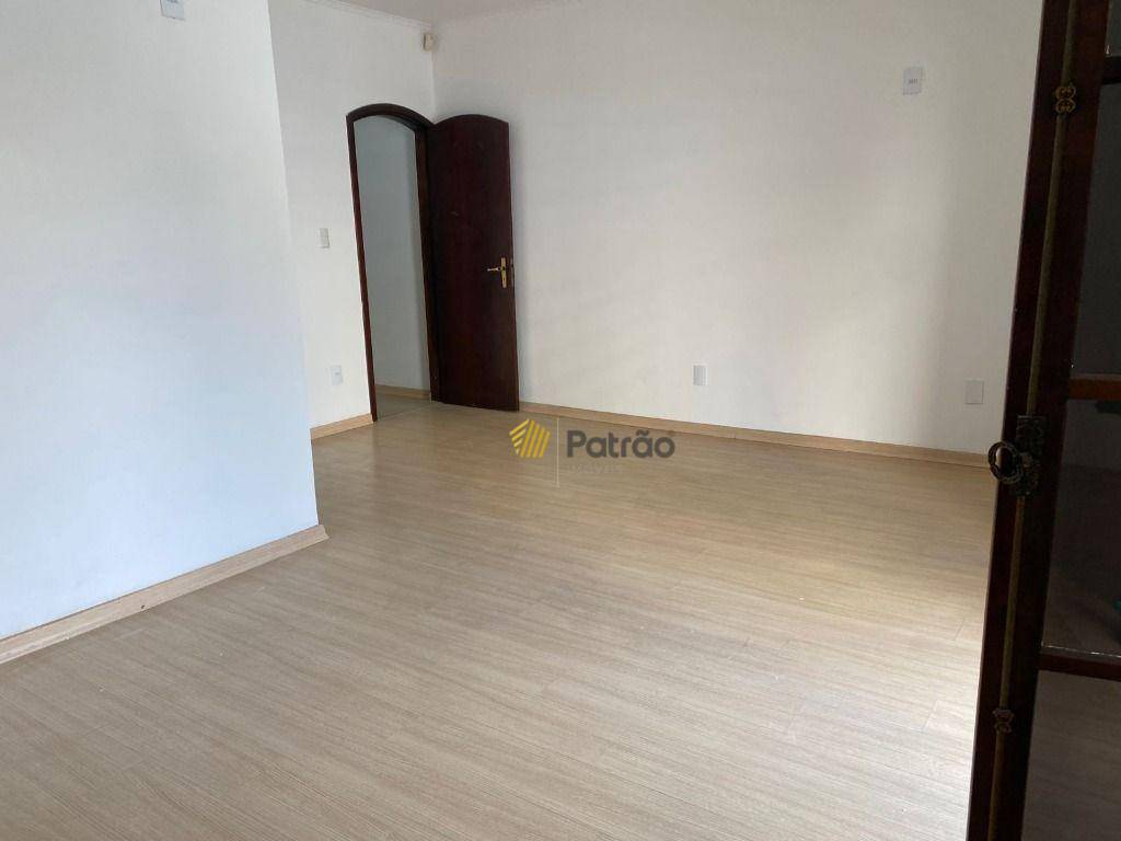 Sobrado para alugar com 3 quartos, 240m² - Foto 16