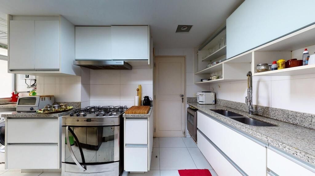 Apartamento à venda com 3 quartos, 148m² - Foto 4