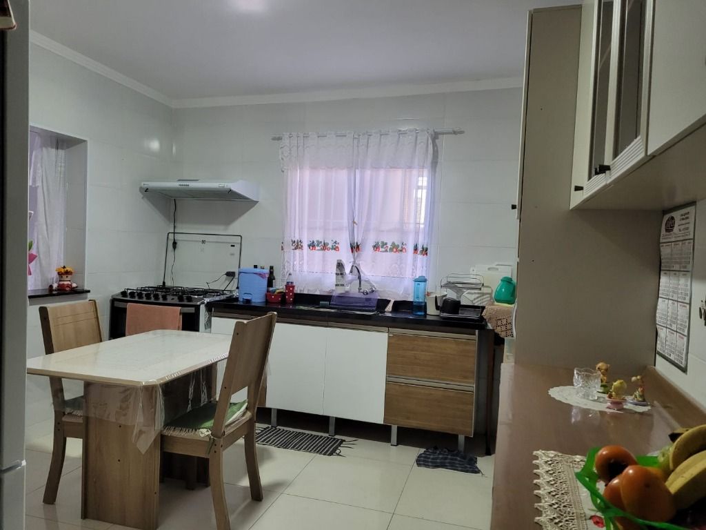 Casa à venda com 3 quartos, 150m² - Foto 4