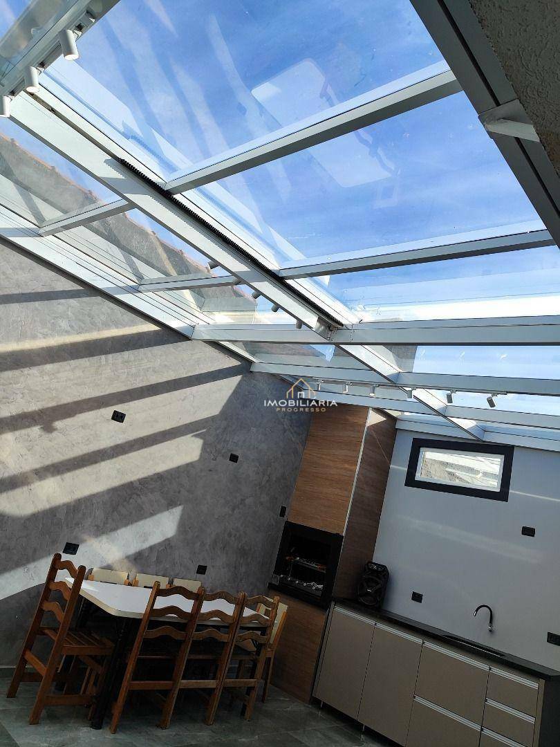 Casa à venda com 2 quartos, 60m² - Foto 11