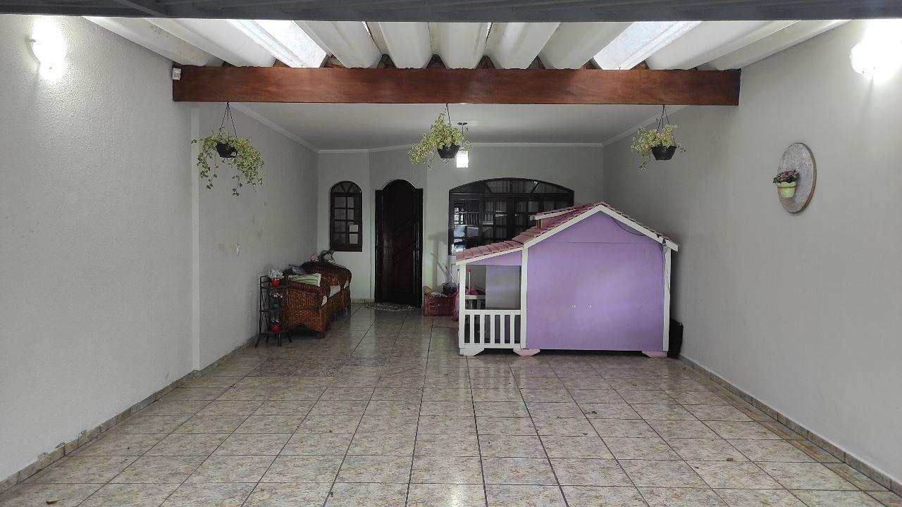 Sobrado à venda com 4 quartos, 185m² - Foto 1