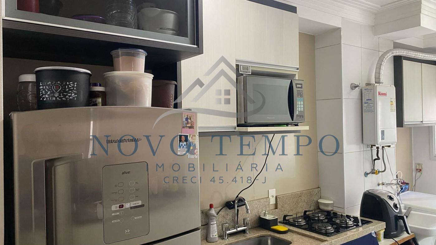 Apartamento à venda com 3 quartos, 69m² - Foto 2