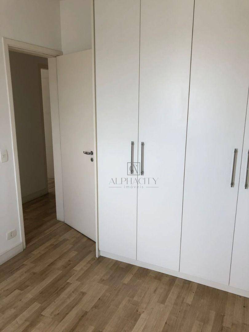 Apartamento para alugar com 3 quartos, 84m² - Foto 10