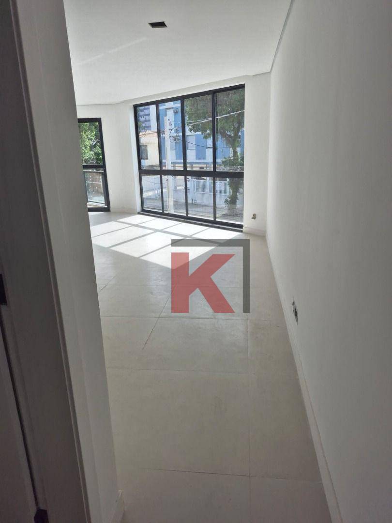 Sobrado à venda com 3 quartos, 215m² - Foto 17