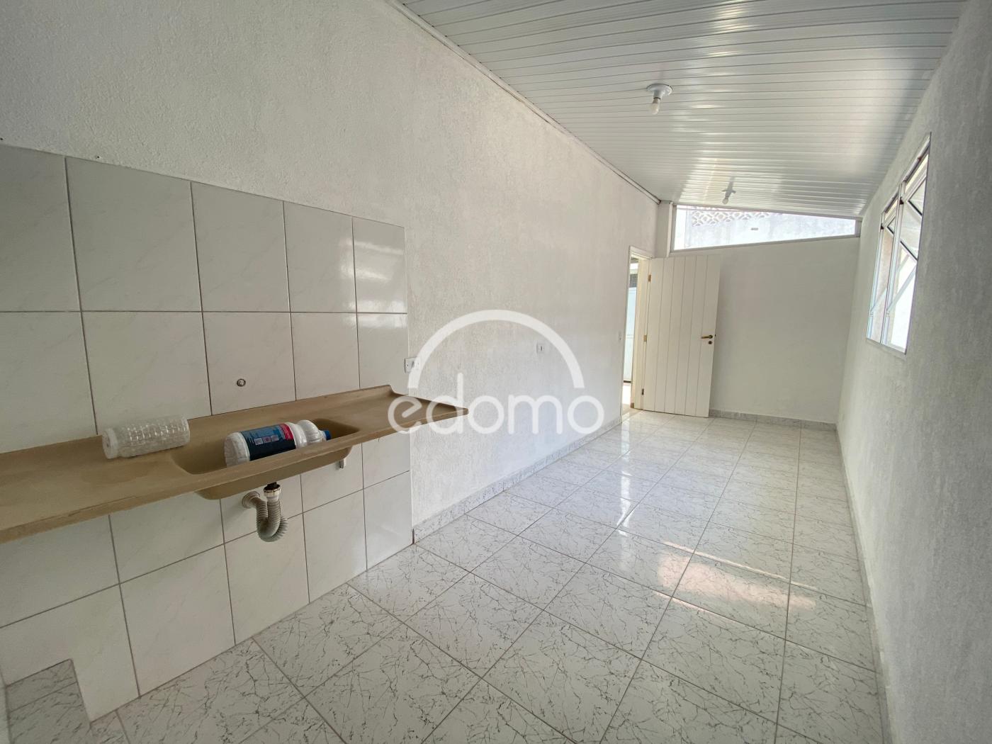 Casa para alugar com 2 quartos, 60m² - Foto 10