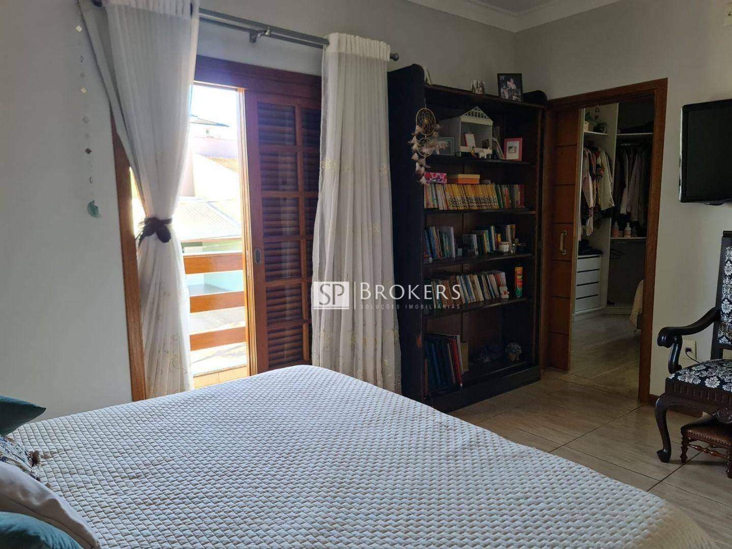 Casa de Condomínio à venda com 4 quartos, 236m² - Foto 11