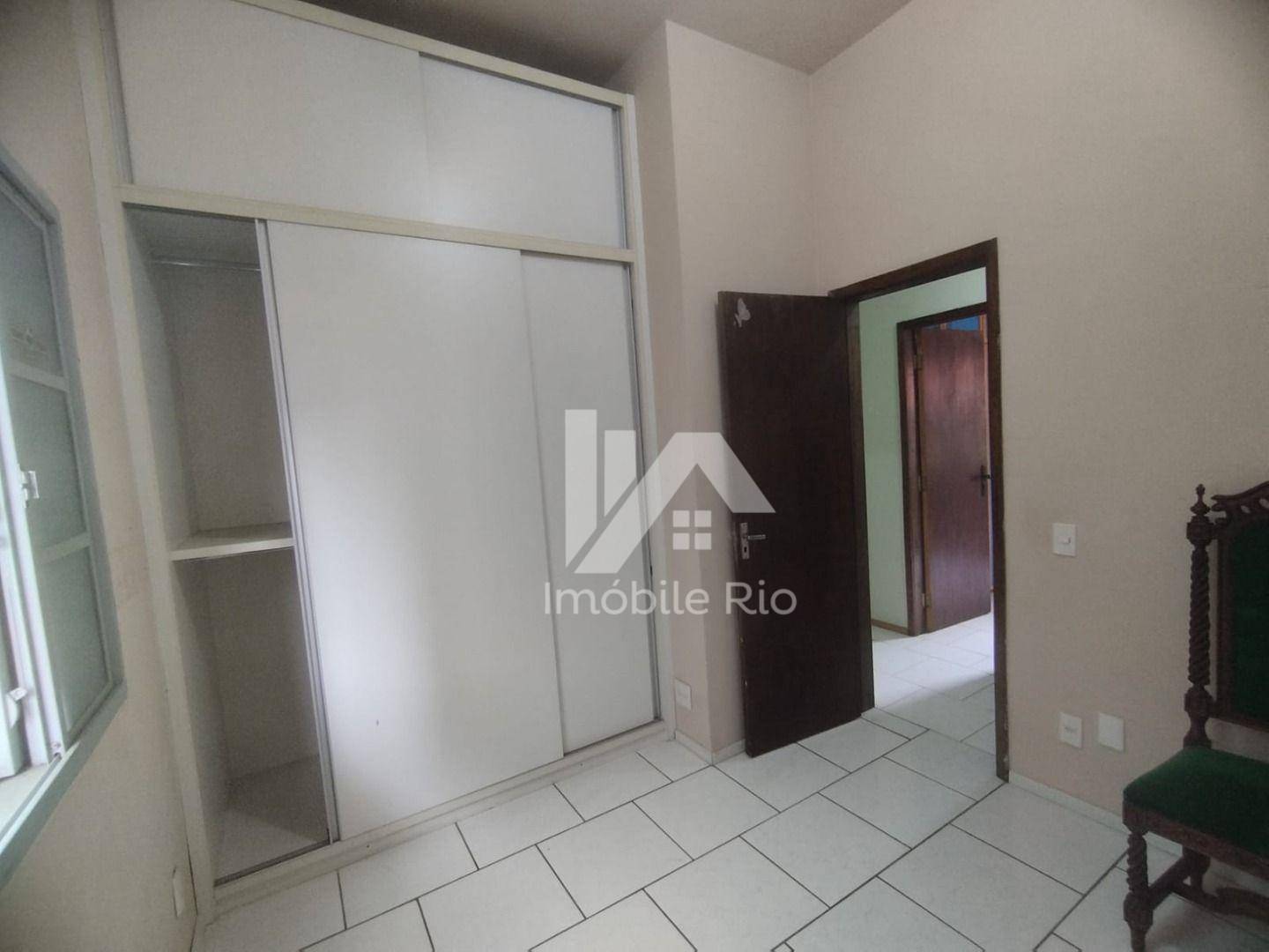 Casa à venda com 3 quartos, 258m² - Foto 17
