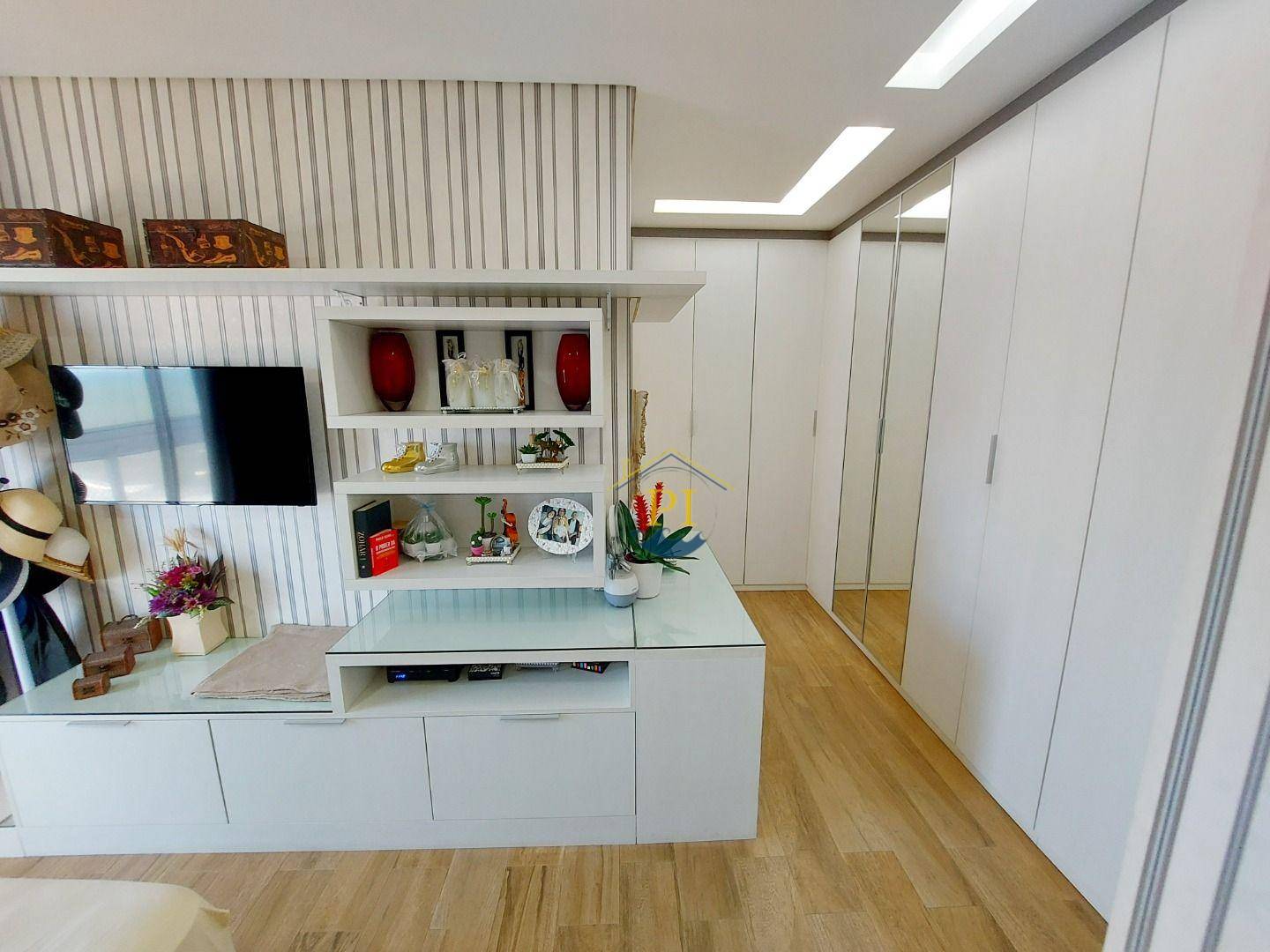 Apartamento à venda com 4 quartos, 212m² - Foto 19