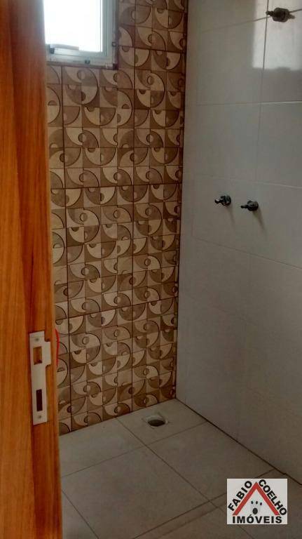 Sobrado à venda com 3 quartos, 90m² - Foto 2