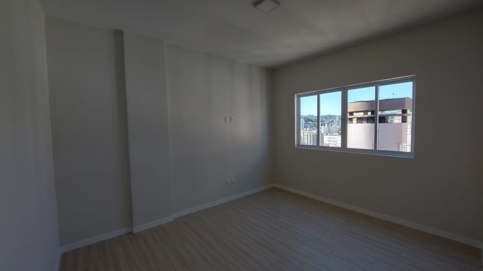 Apartamento à venda com 3 quartos, 118m² - Foto 9