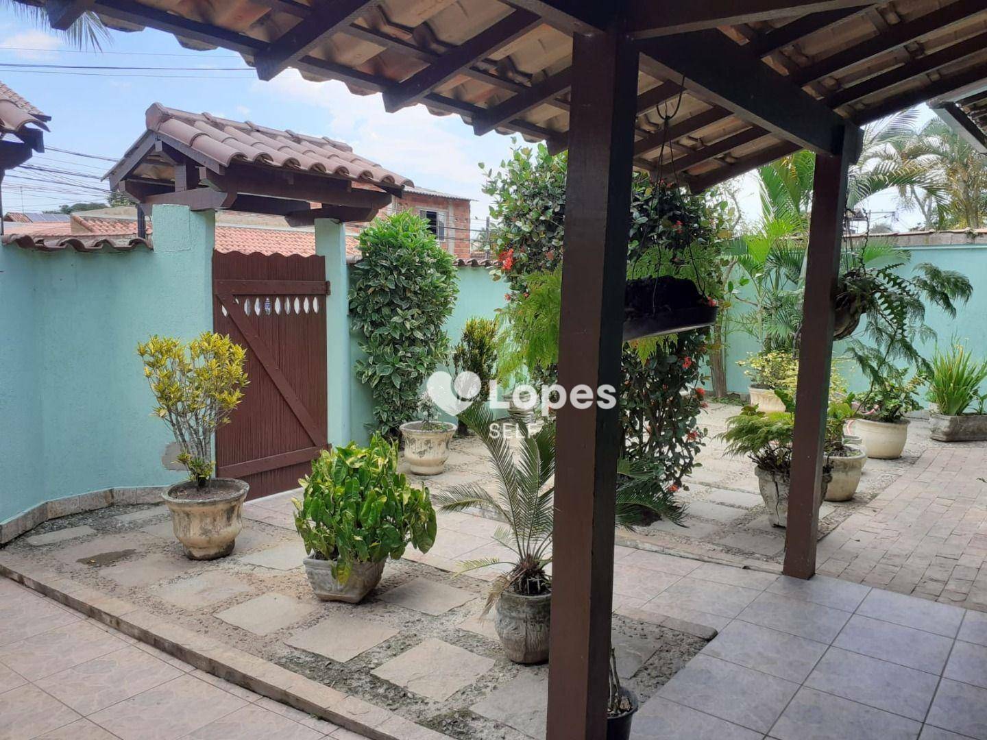 Casa à venda com 3 quartos, 180m² - Foto 1