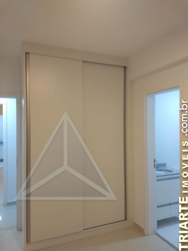 Apartamento para alugar com 3 quartos, 170m² - Foto 10