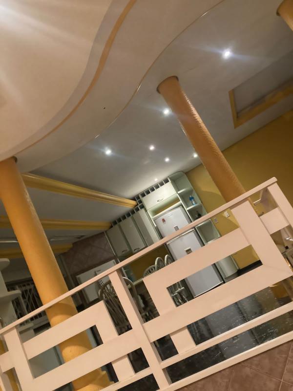 Casa à venda com 2 quartos, 100m² - Foto 23