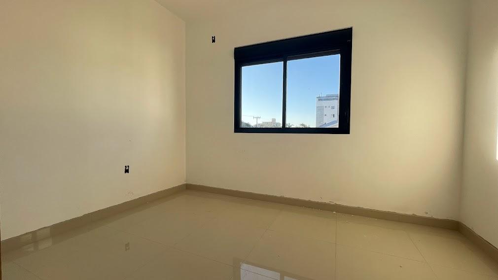 Sobrado à venda com 3 quartos, 100m² - Foto 4