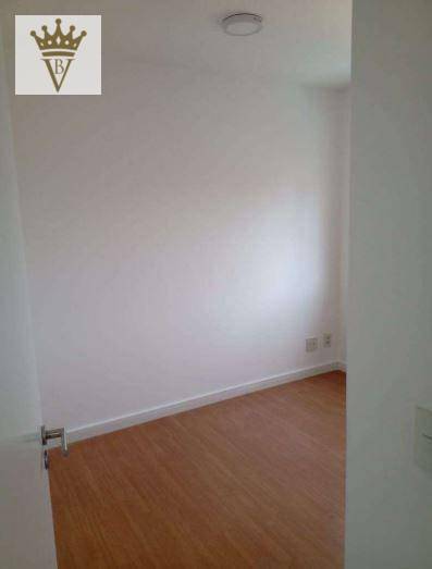 Apartamento à venda com 3 quartos, 76m² - Foto 4