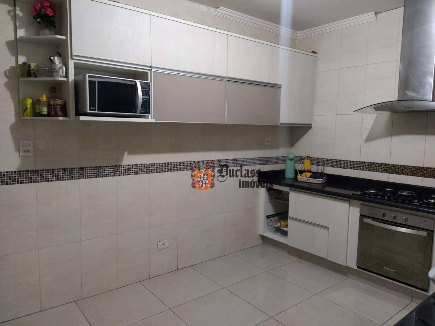 Casa à venda com 4 quartos, 262m² - Foto 8