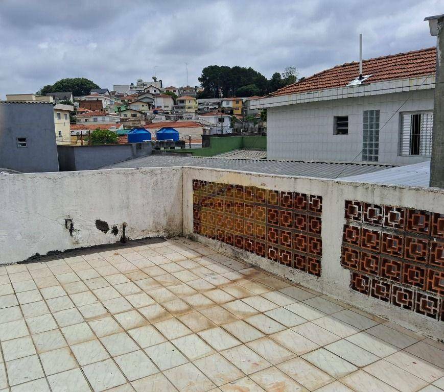 Casa à venda com 4 quartos, 90m² - Foto 17