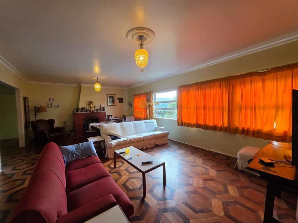 Casa à venda com 6 quartos, 375m² - Foto 6