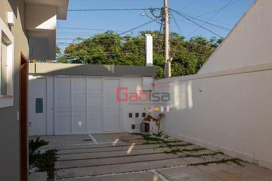 Casa à venda com 3 quartos, 139m² - Foto 2