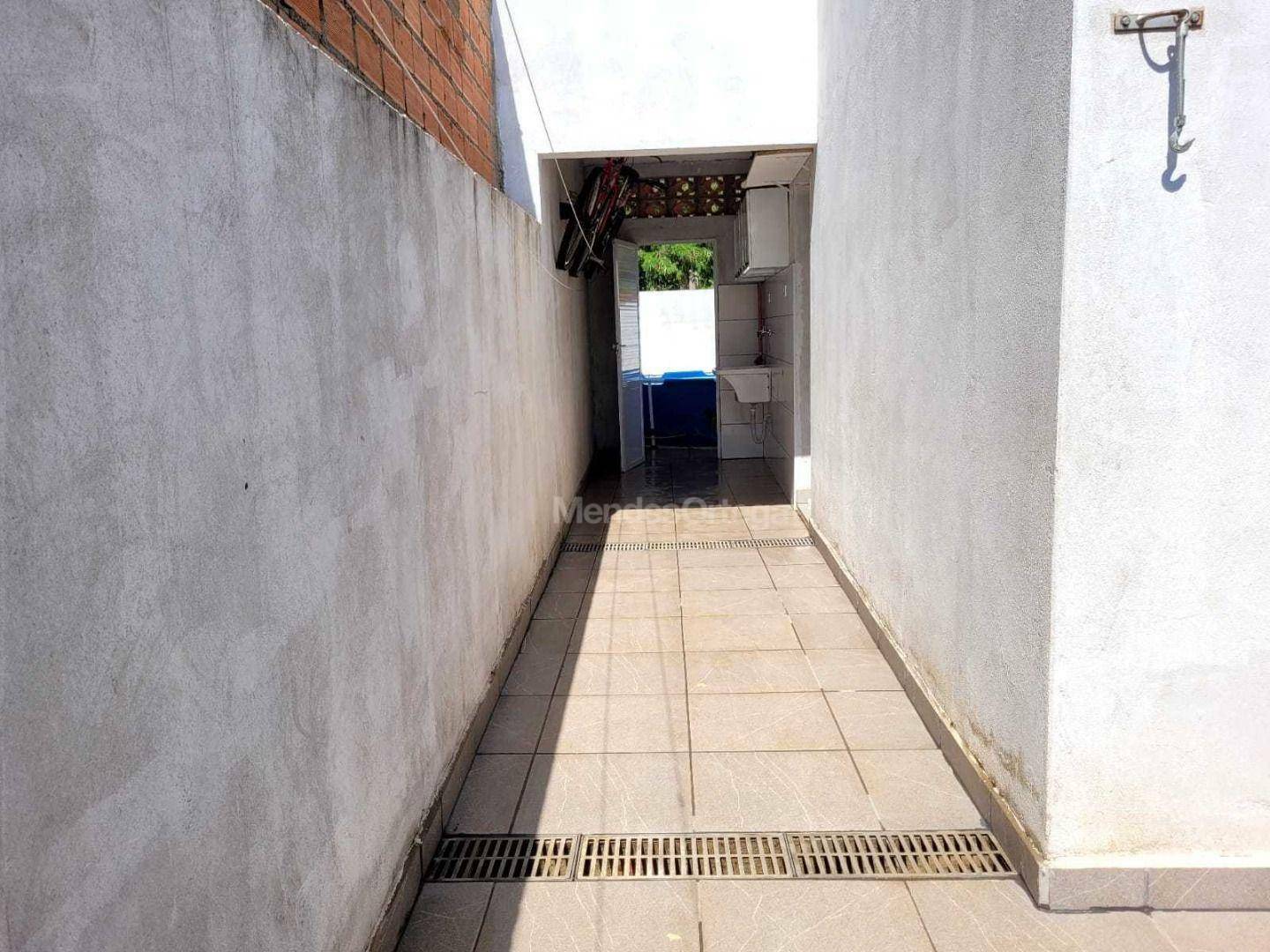 Casa à venda com 3 quartos, 72m² - Foto 14