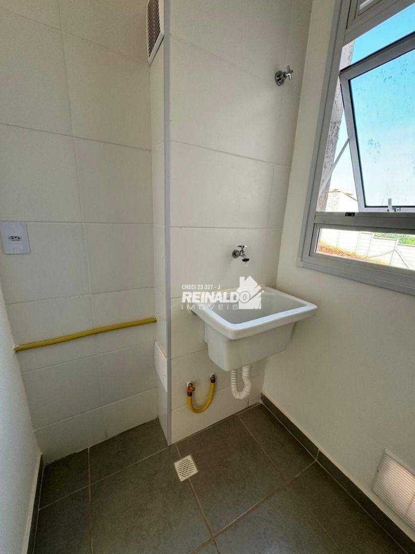 Apartamento à venda com 2 quartos, 61m² - Foto 14