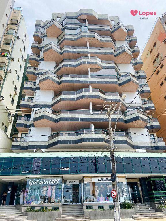 Apartamento à venda com 3 quartos, 140m² - Foto 2