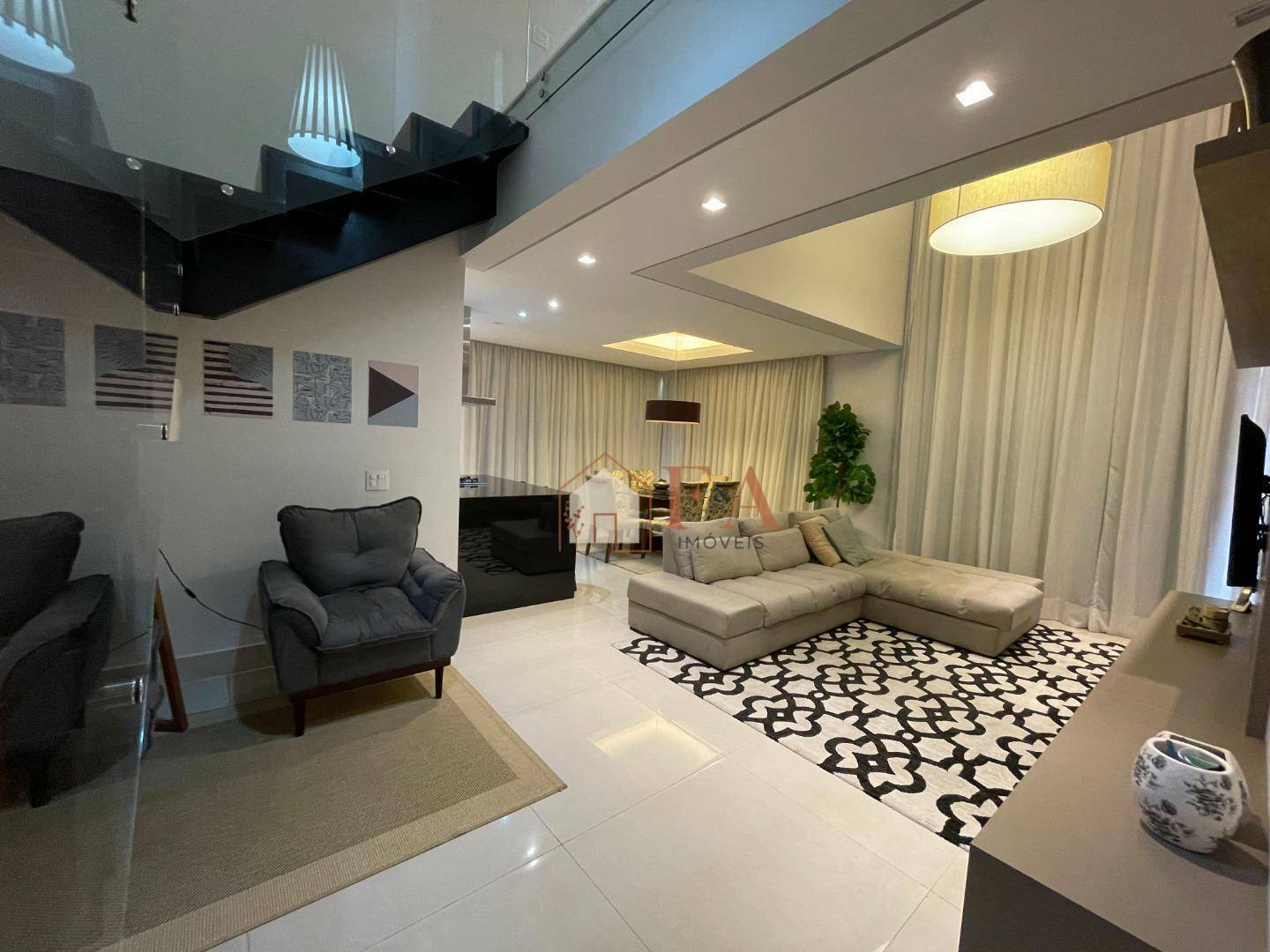 Casa de Condomínio à venda com 3 quartos, 240m² - Foto 2