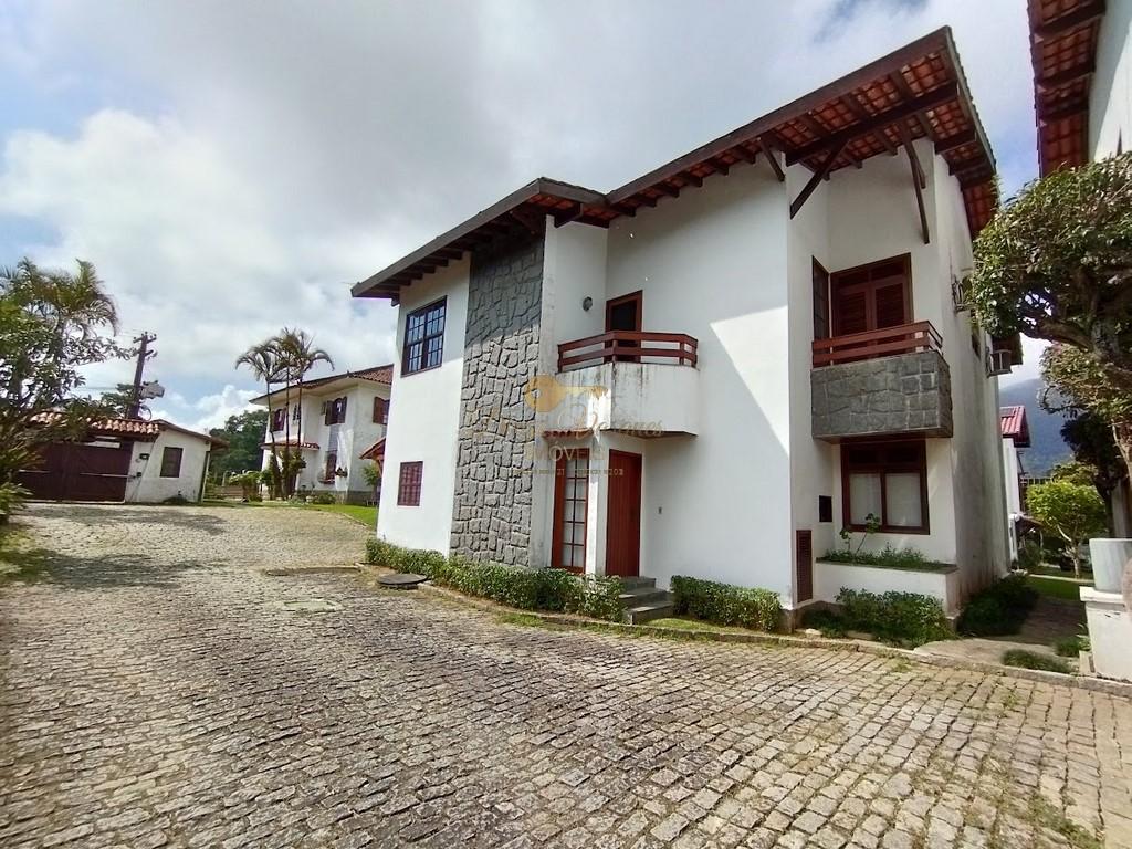 Casa de Condomínio à venda com 6 quartos, 212m² - Foto 1